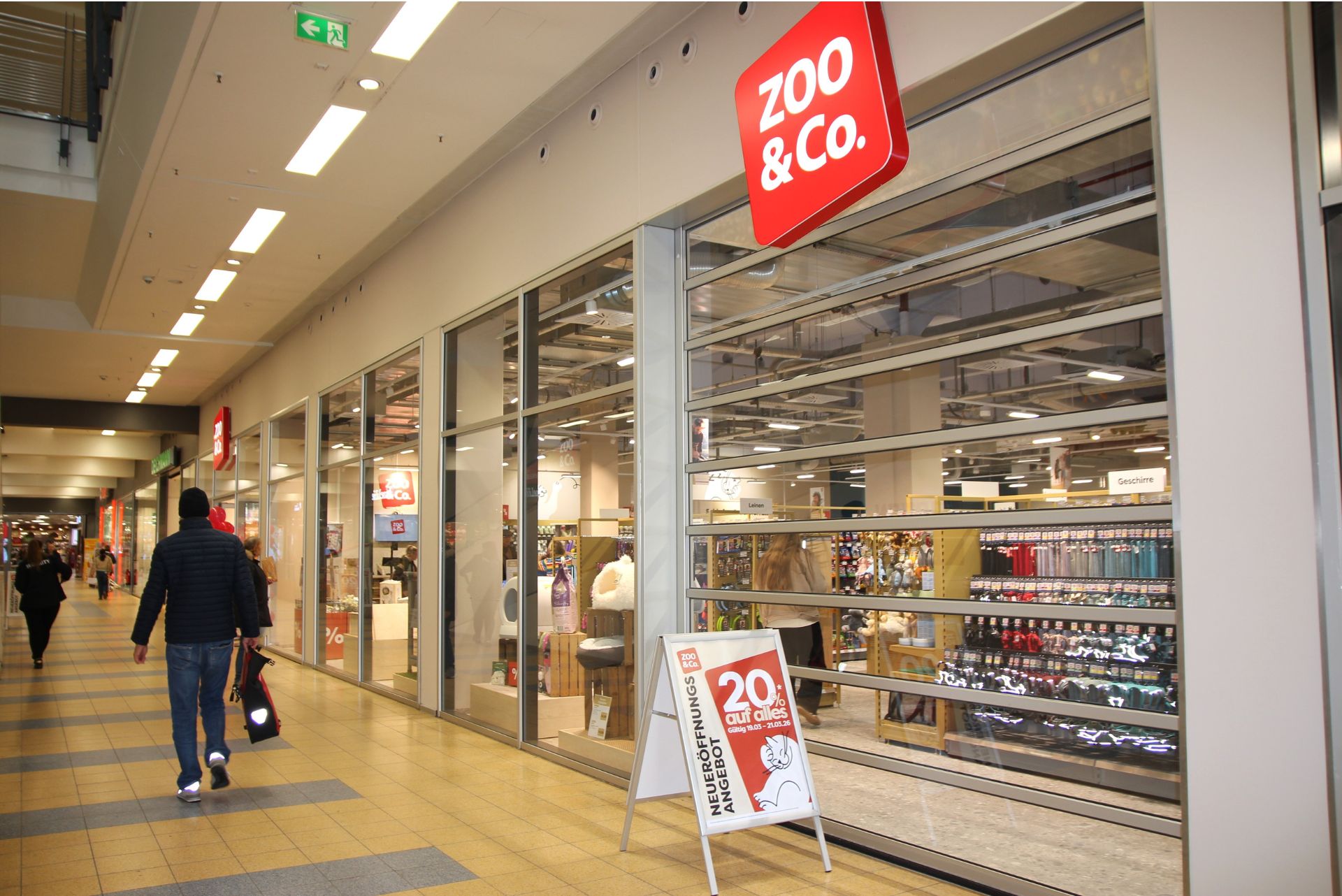 Schaufenster von ZOO & Co. Bremen im Einkaufszentrum KONTOR